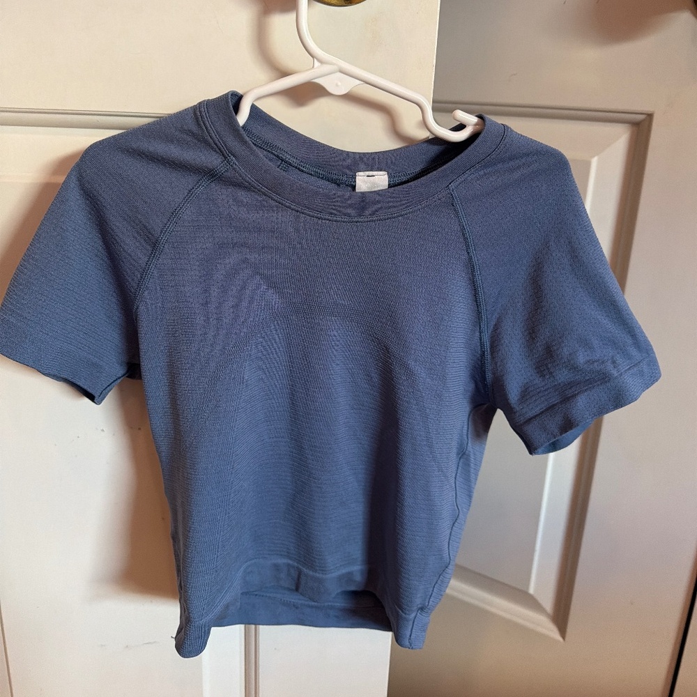 Lululemon Swiftly Tech Short-Sleeve Shirt 2.0 (specifically the Cropped version)